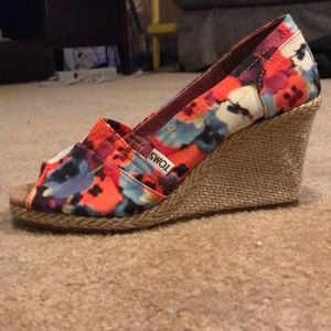 Toms Wedges